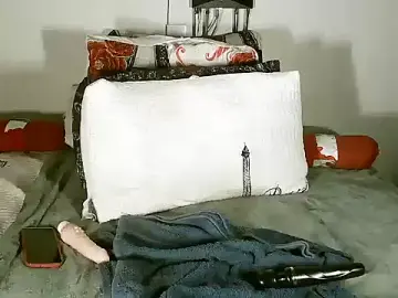 Stripchat Best Webcam of QueenBae_53