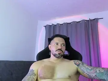 Stripchat Nude Webcam of Pierre_Vidal