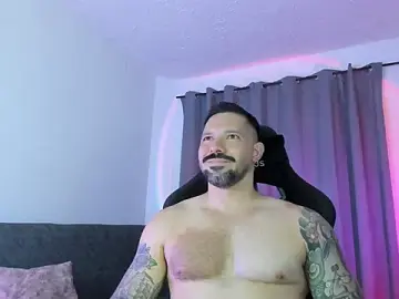 Stripchat Nude Webcam of Pierre_Vidal