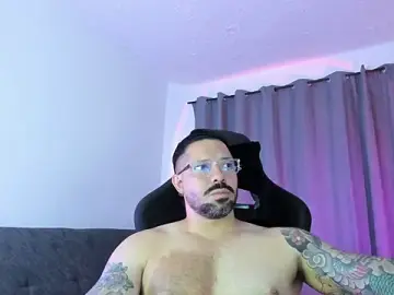 Stripchat Free Porn Cam of Pierre_Vidal