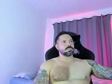 Stripchat Adult Webcam of Pierre_Vidal
