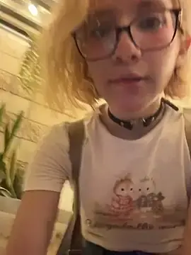 Stripchat Free Live Porn of SweetBunnyGF