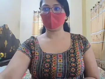Stripchat Free Live Porn of Elena_cruz5