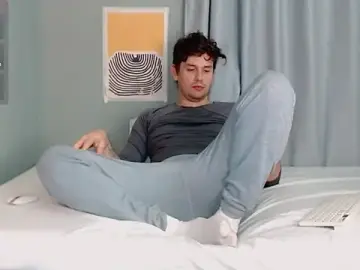 Stripchat Live Porn of Luc_7