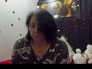Stripchat Live Sex of Evaaross_2345