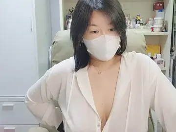Stripchat Nude Webcam of HaNa_Kim