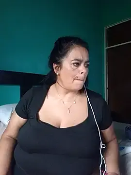 Stripchat Live Sex Cam of lucianamorocha