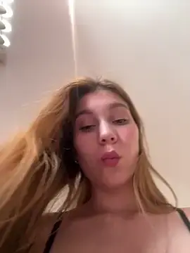 Stripchat Adult Video Chat of Nikii__