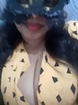 Stripchat Adult Webcam of chubby_wife