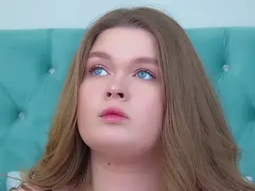 Stripchat Live Porn of CrystalLyons