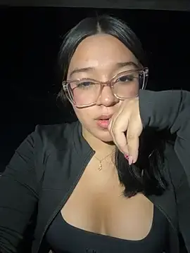 Stripchat Free Porn Cam of -VICKKY