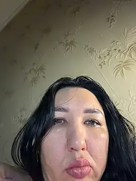 Stripchat Live Sex Cam of Naughtbaby_2025