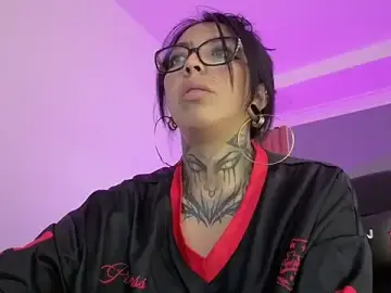 Stripchat Live Sex of LiaMonroee_