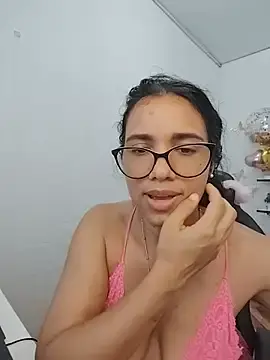 Stripchat Nude Webcam of alanahot94