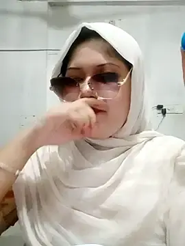 Stripchat Adult Video Chat of Nusrat-N