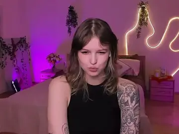 Stripchat Live Sex Cam of Lisa_Blossom