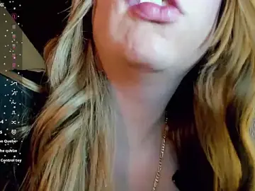 Stripchat Live Sex of tinker_exotic_1