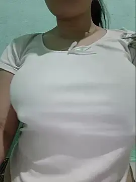 Stripchat Free Porn Cam of Shine_Mai