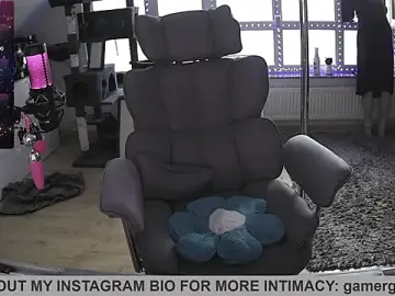 Stripchat Live Porn of Gamergirl-Linela