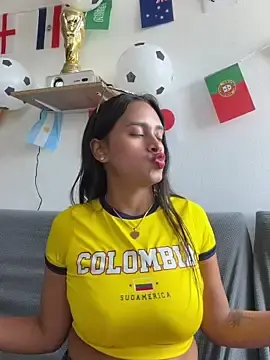 Stripchat Live Sex Cam of LunaHeat