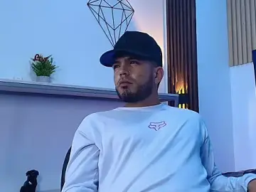 Stripchat Live Porn of Kyro_Blaze
