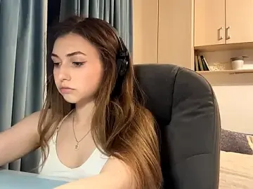 Stripchat Live Sex of CameTruce