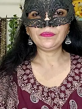 Stripchat Free Porn Cam of BhabhiPooja69