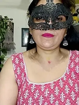 Stripchat Nude Webcam of BhabhiPooja69