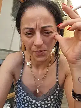 Stripchat Watch Live Sex Cams of bruneta_sexy23