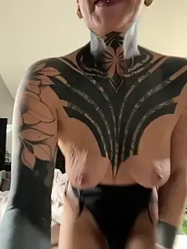 Stripchat Live Sex of KathaleaNoir