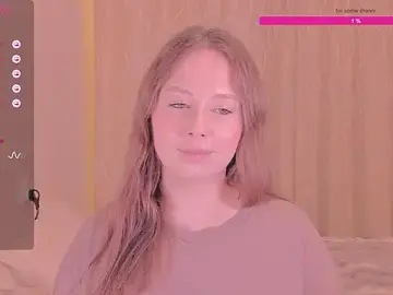 Stripchat Nude Webcam of kira_lm