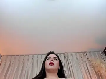 Stripchat Sex Cam of latyndollts