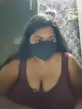 Stripchat Live Sex of Liyaa_24