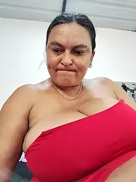 Stripchat Live Sex Cam of Horny-Mommy-Dirty