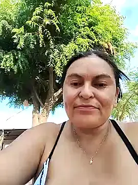 Stripchat Sex Cam of Horny-Mommy-Dirty