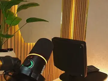 Stripchat Live Sex Cam of Sophie_Janner