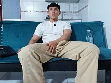Stripchat Best Webcam of jacques_cardiet