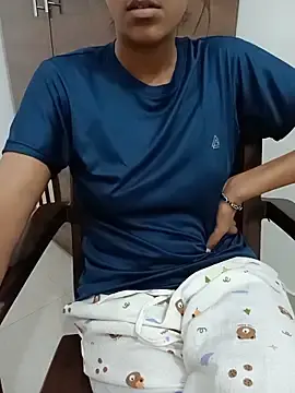 Stripchat Live Sex Cam of aushi_rajput