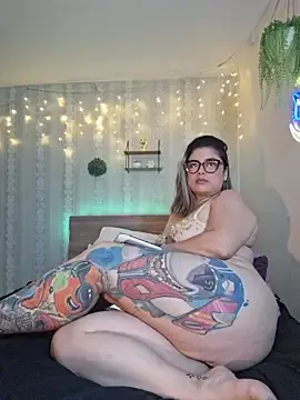 Stripchat Best live sex cam show of Juliietha_servas
