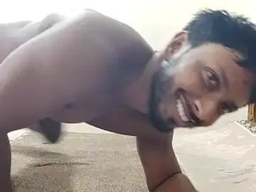 Stripchat Sex Cam of Hunky_Ariyaan