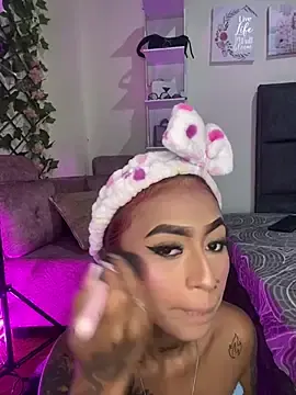 Stripchat Live Porn of Dirty_isabella18