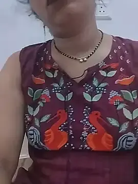 Stripchat Sex Chat of KAJALBHABHI_