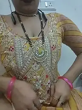 Stripchat Watch Live Sex Cams of KAJALBHABHI_