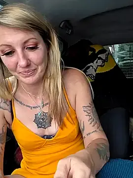 Stripchat Free Porn Cam of SheIsSomething