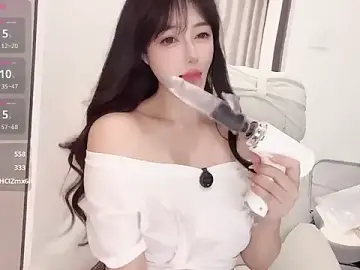 Stripchat Free Porn Cam of Boling66