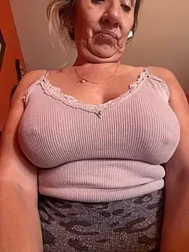 Stripchat Free Porn Cam of camelia3
