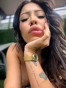 Stripchat Nude Webcam of MystiqueXXX