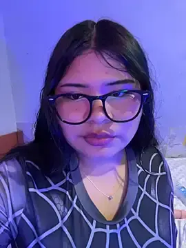 Stripchat Sex Cam of Cannella_0