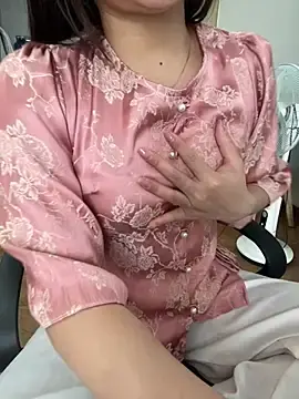 Stripchat Free Porn Cam of cherry_by
