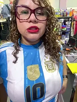 Stripchat Free Porn Cam of ROSALIASSHOP